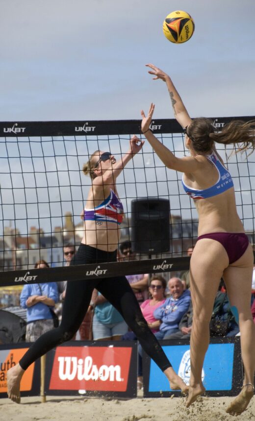 Action from the women’s final Lynne Beattie from Scotland facing camera contests the ball with Russian Maria Sviridova
