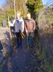 Giles Watts (Secretary of DTAG) and Robin Potter (Dorchester Town Councillor, DTAG) clearing vegetation from the TESCO’s pathway near Sawmills Lane. (Photo Stewart Palmer)