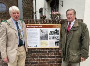 Mayor of Dorchester, Cllr Robin Potter (left) and Mr Rupert Edwards