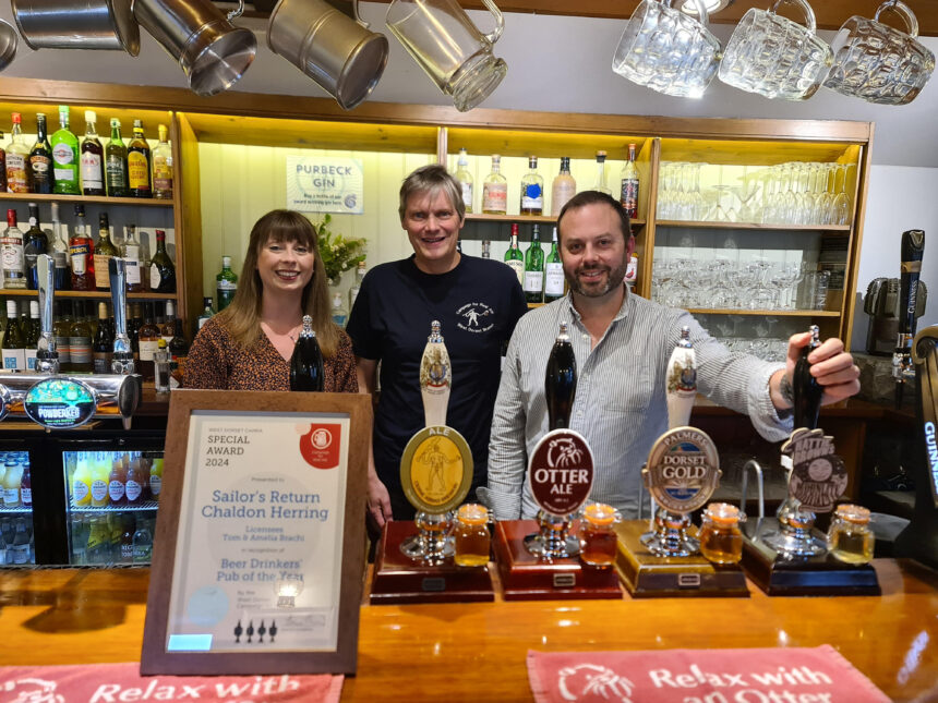 Popular village pub wins CAMRA award