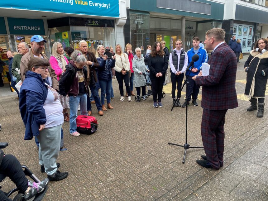 Mark Chutter addresses the crowd at Sylvia Townsend Warner photo call