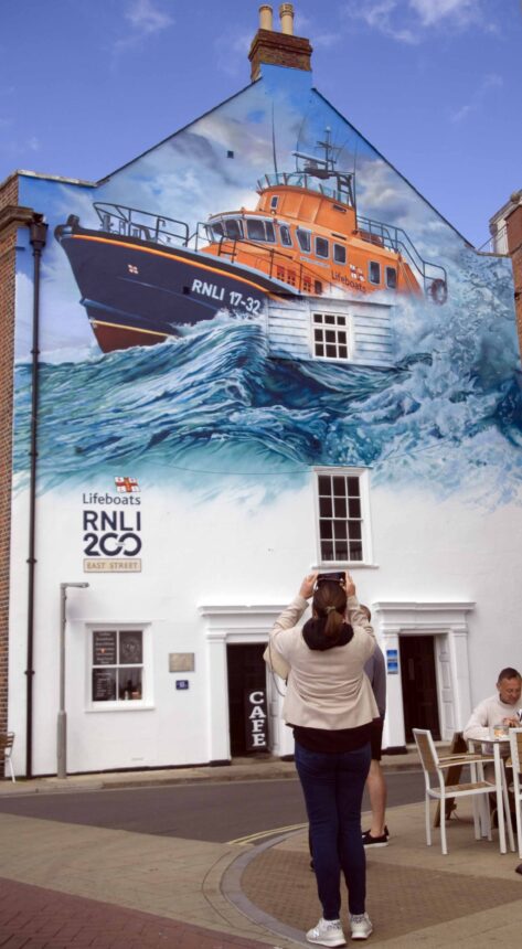 RNLI mural 03