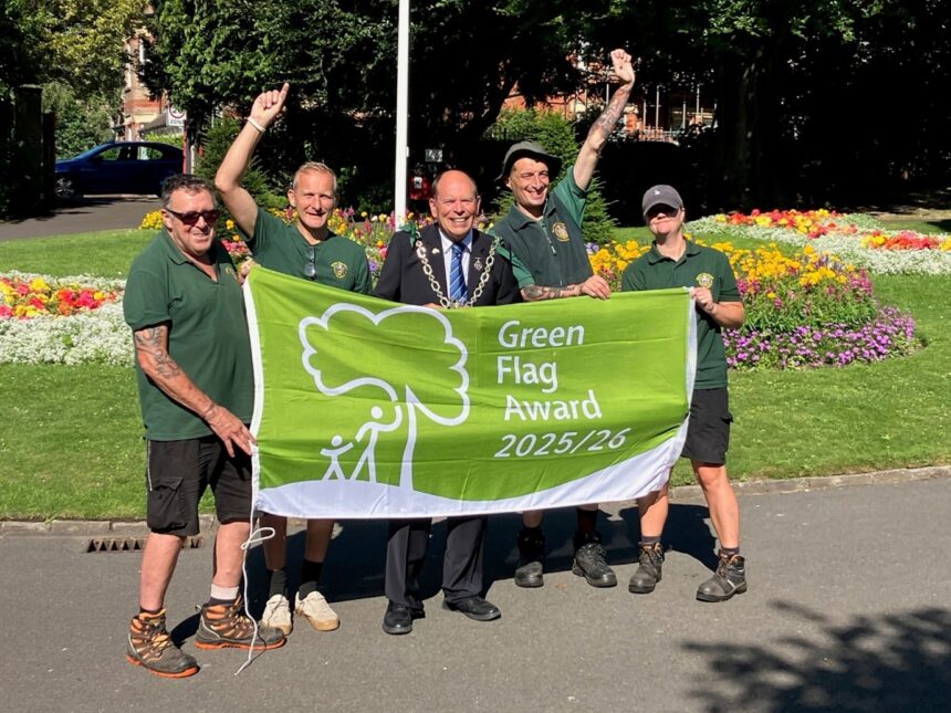 Borough Gardens Team with Mayor