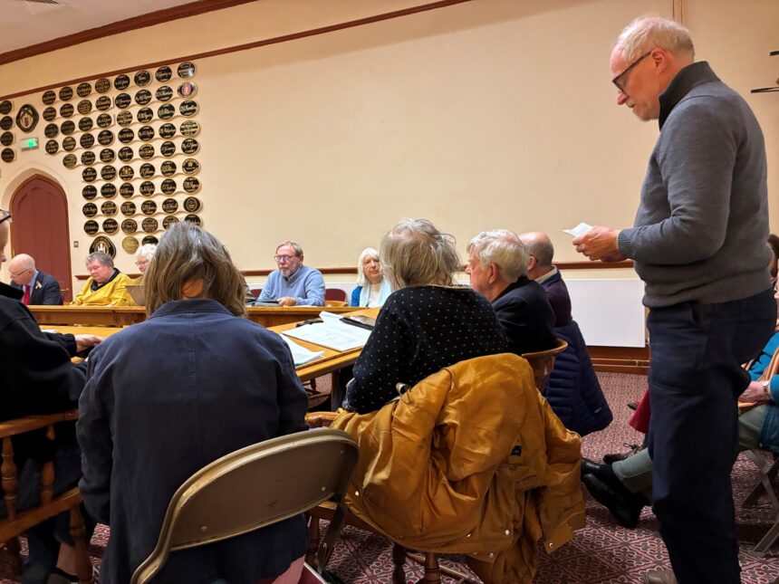 Alastair Nisbet from STAND addressing town councillors