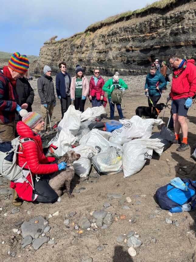 Beach clean Kimmeridge