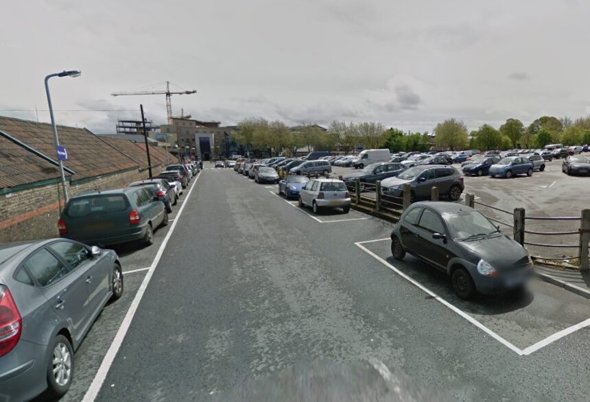 Fairfield Rd and car park. Image: Google