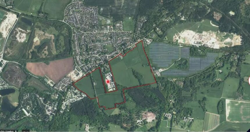 Crossways 500 homes site from the air outlined in red - Google