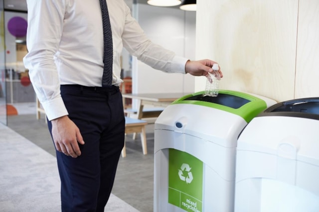 Recycling bin