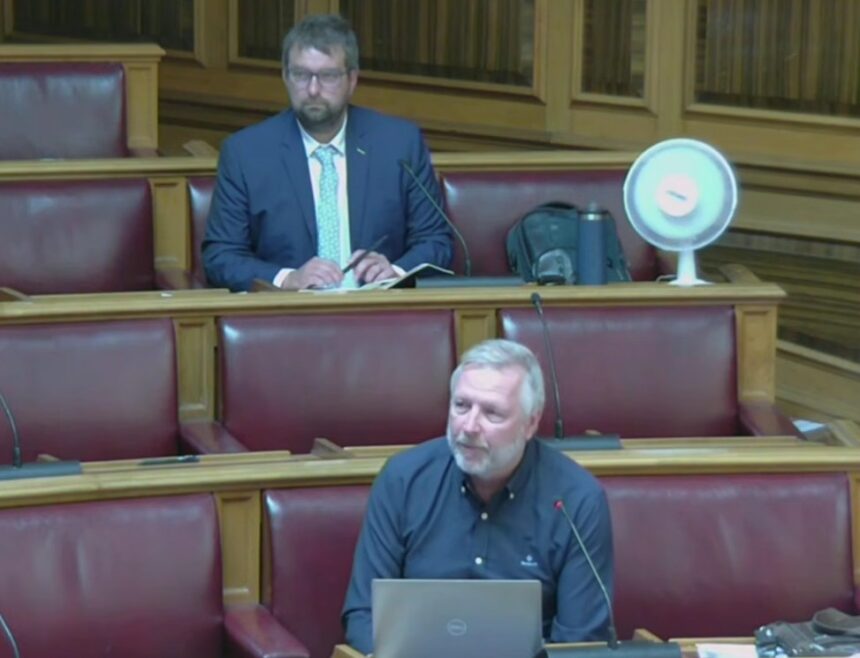 Cllr Simon Clifford